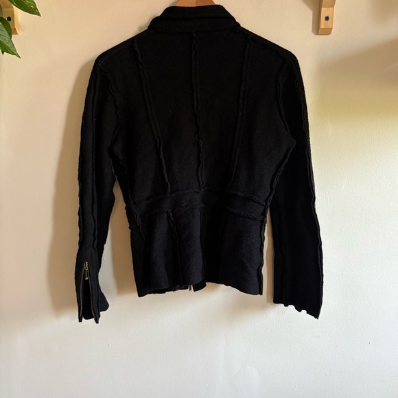 Lëo Avant-Garde Wool Jacket – Made in Canada ( fits small) - Picture 4 of 7